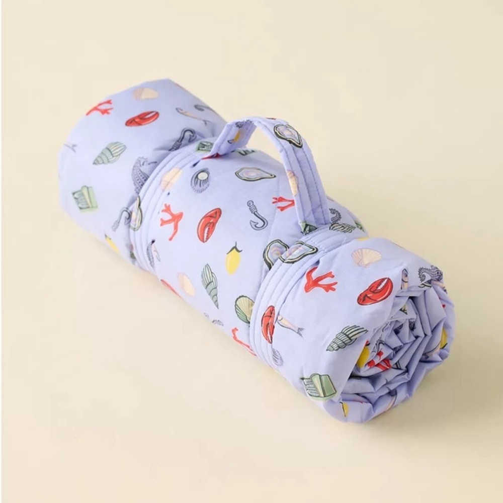 Baggu PUFFY PICNIC BLANKET in sea charms NWOT